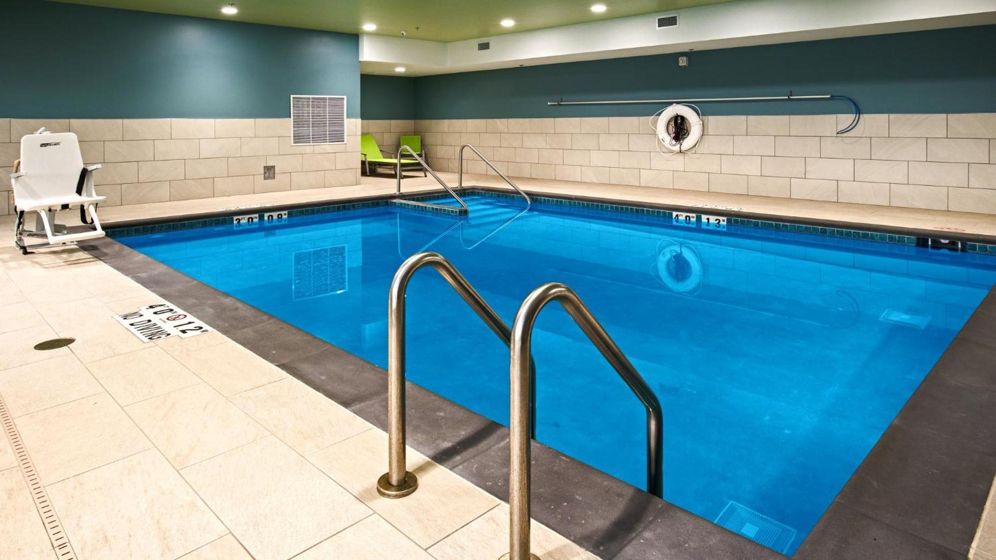 Holiday Inn Express & Suites Racine By Ihg Extérieur photo
