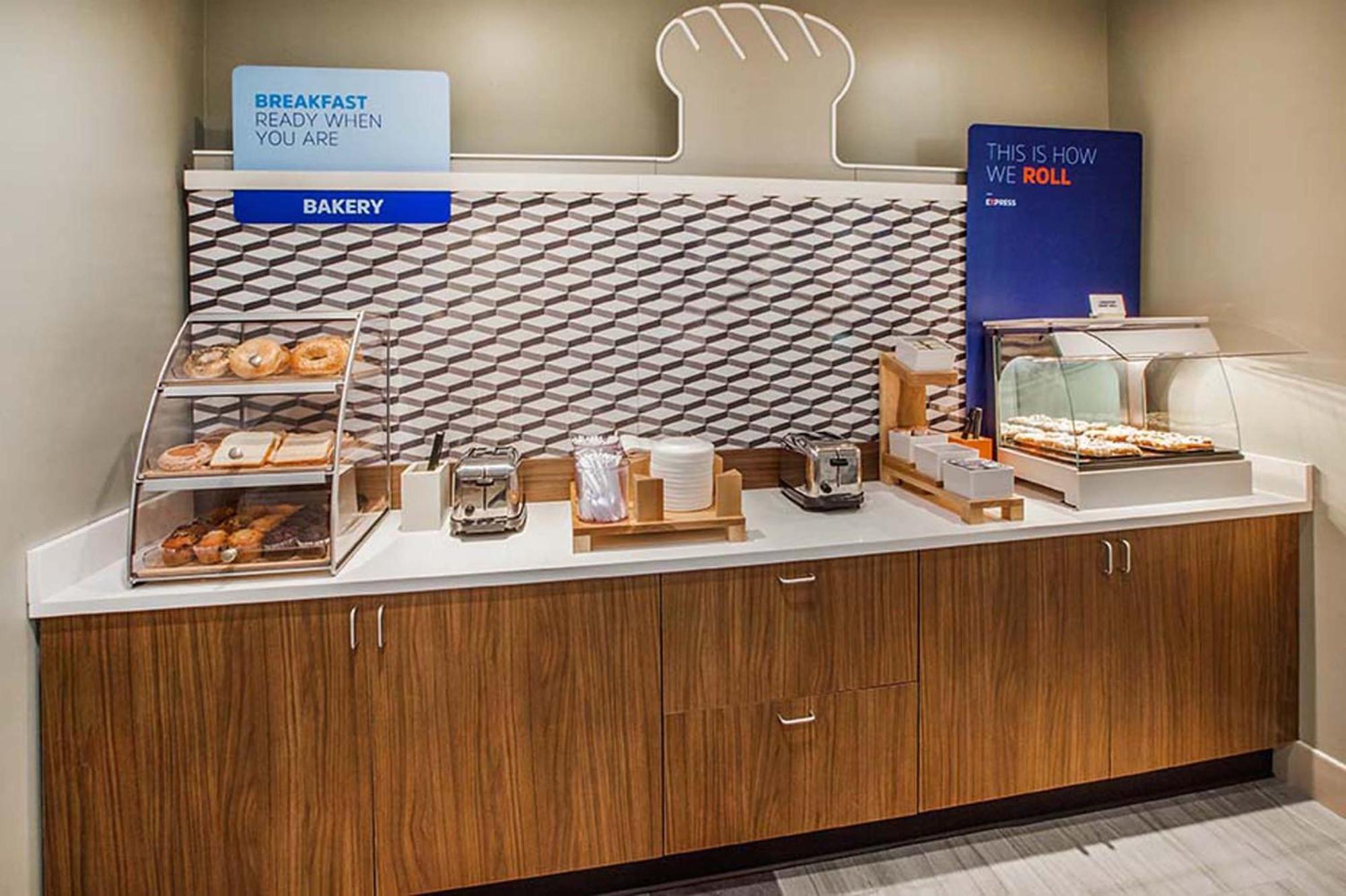 Holiday Inn Express & Suites Racine By Ihg Extérieur photo